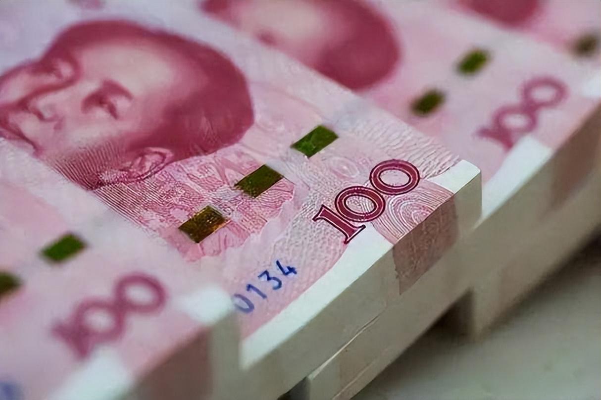 狂热队9.5分让分客场挑战太阳:克拉克背伤出战成疑 狂热队9.5分让分客场挑战太阳:克拉克背伤出战成疑
