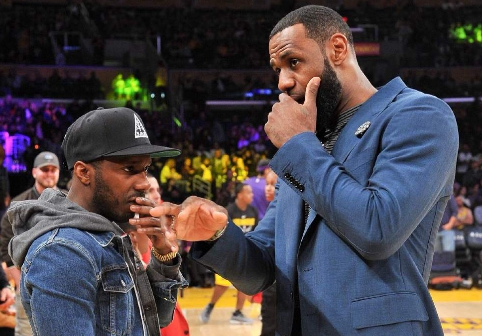 NBA神操作:马刺出台地域限购,直接取消外地尼克斯球迷门票订单 NBA神操作:马刺出台地域限购,直接取消外地尼克斯球迷门票订单