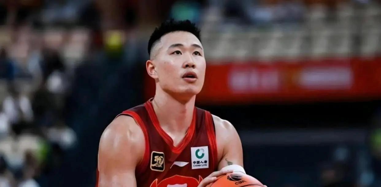 NBA头牌詹姆斯的"被低估"困局:5.8亿赚了23赛季,他还在被压价? NBA头牌詹姆斯的"被低估"困局:5.8亿赚了23赛季,他还在被压价?