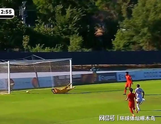 佛得角本场仅1次犯规,为有统计以来任何球队世界杯单场最少 佛得角本场仅1次犯规,为有统计以来任何球队世界杯单场最少